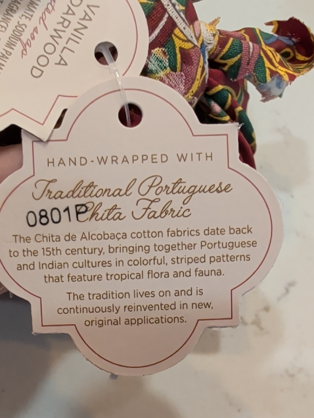 Vanilla Cedarwood Scented Soap - Red Floral Wrap - Picture 3 of 6